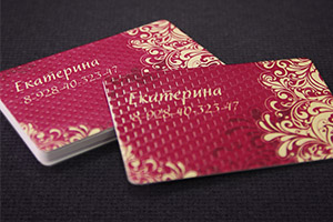 Изготовление визиток из фактурированного пластика в Красноярске